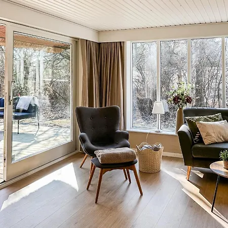 Semesterbostad Gorgeous In With Sauna